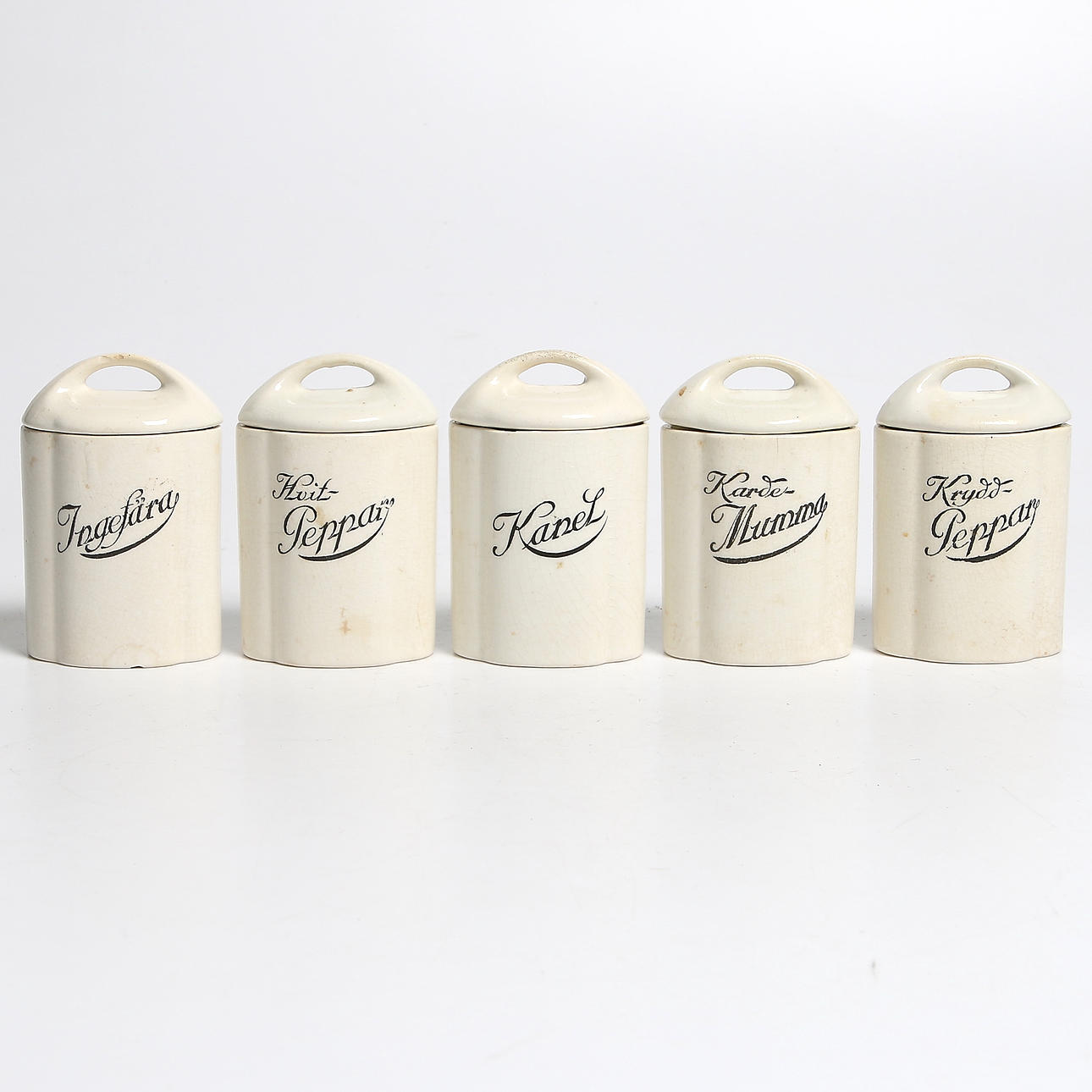 KRYDDBURKAR, 5 st, flintgods, tidigt 1900-tal.