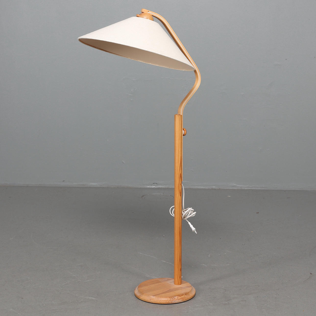 FLOOR LAMP, pine, Solbacken.