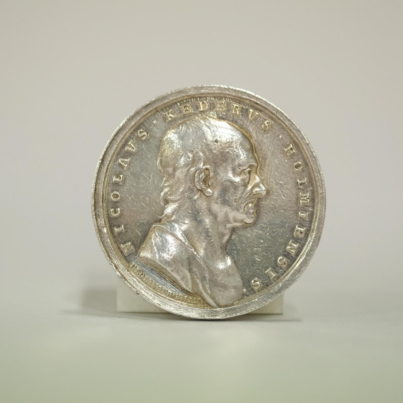 MEMORIAL MEDAL, NILS KEDER, SILVER, 1728, BY HEDLINGER F. Coins, Medals &  Stamps - Orders & Medals - Auctionet