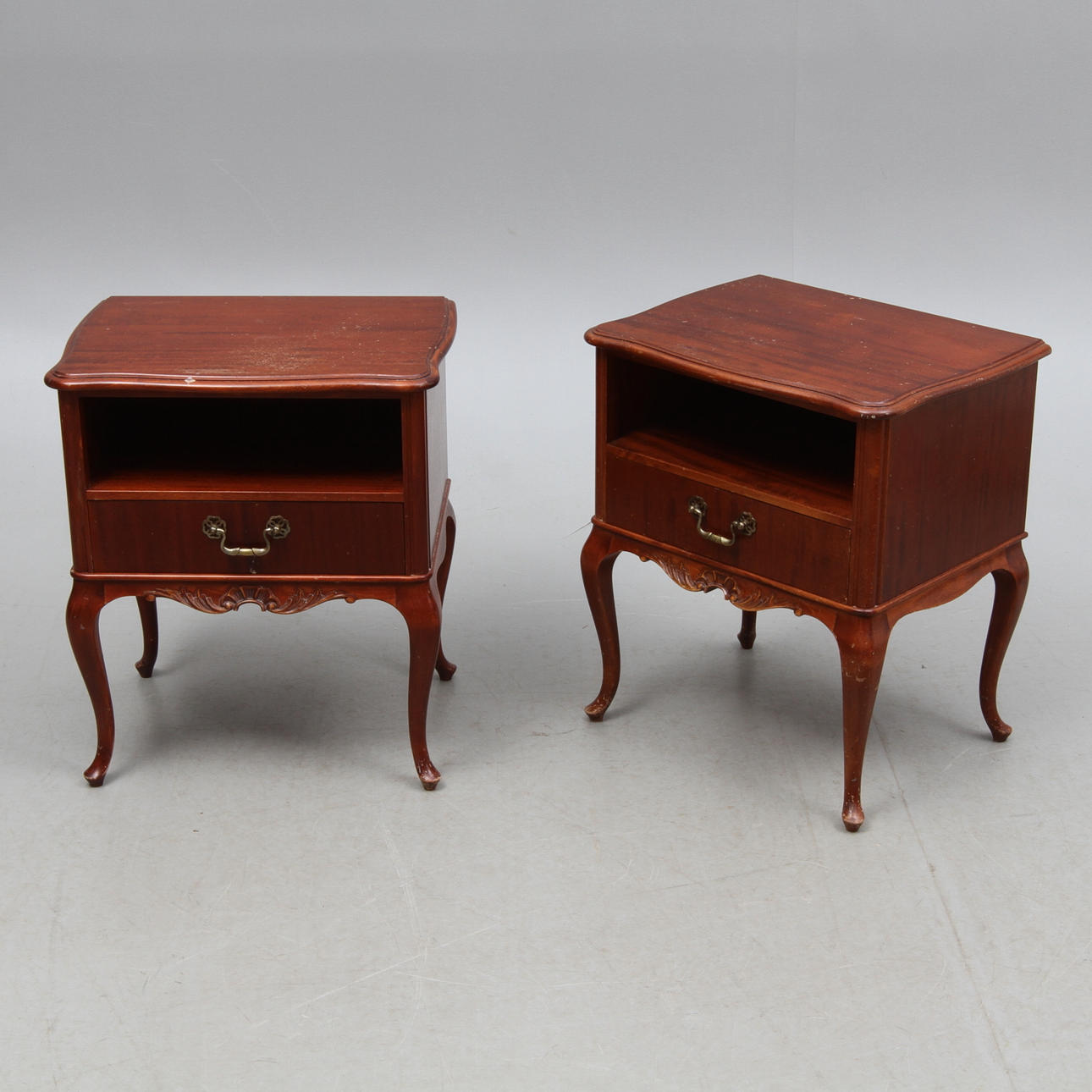 NATTDUKSBORD, 1 par, rokokostil, 1900-tal.