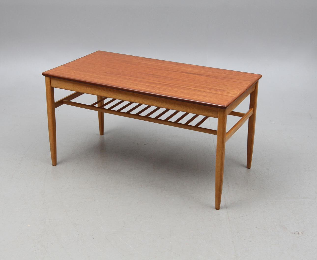 SOFFBORD, teak och ek, 1900-talets andra hälft.