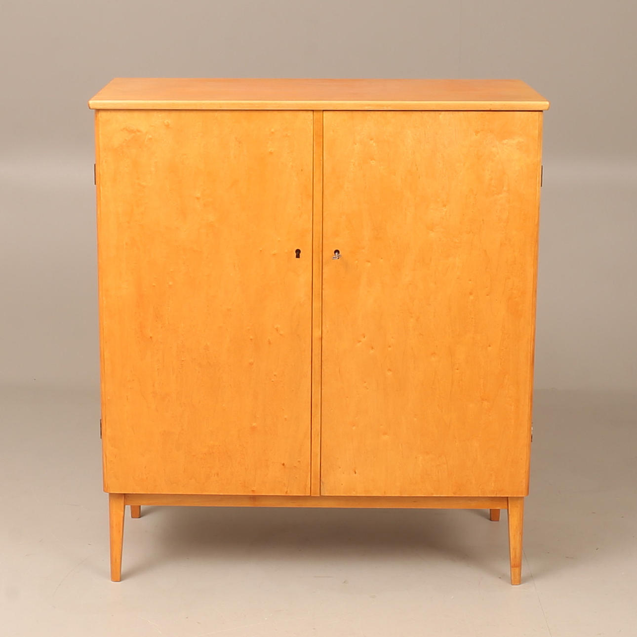 SCHRANK, Birke, erste Hälfte des 20. Jahrhunderts.