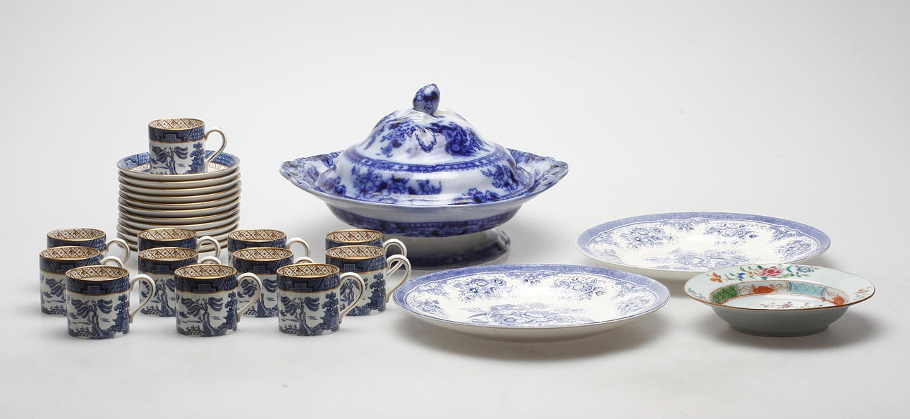 SERVISDELAR, 16 delar, England, Kina och Norge.