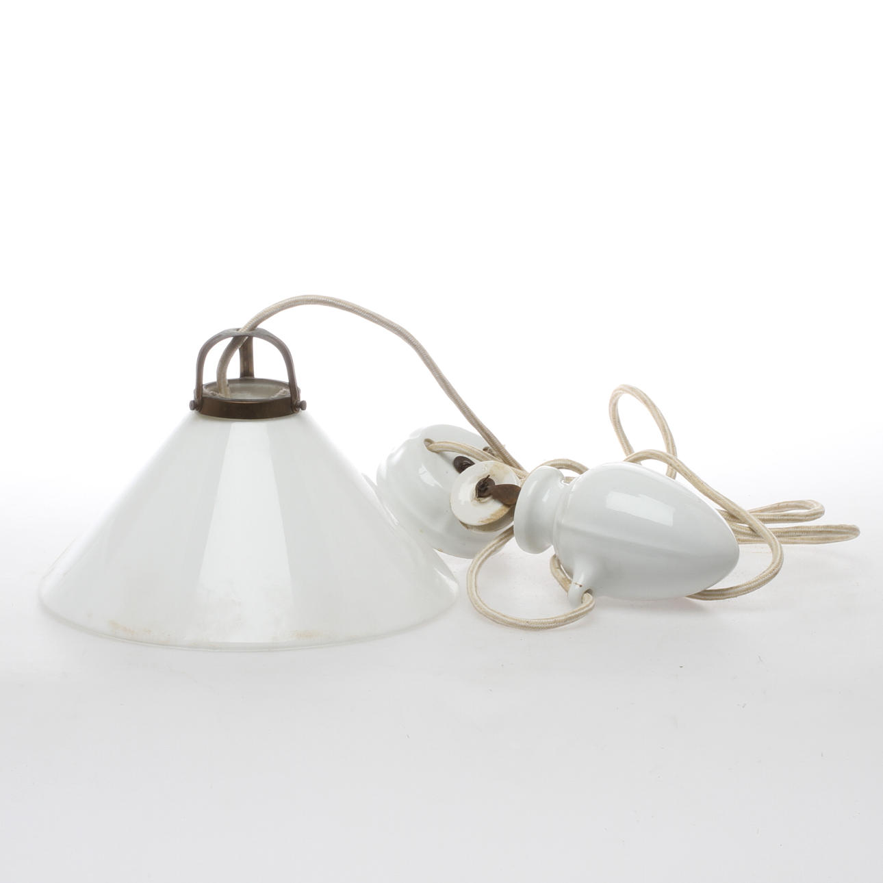 SKOMAKARLAMPA, med HISS, 1900-talets första hälft.