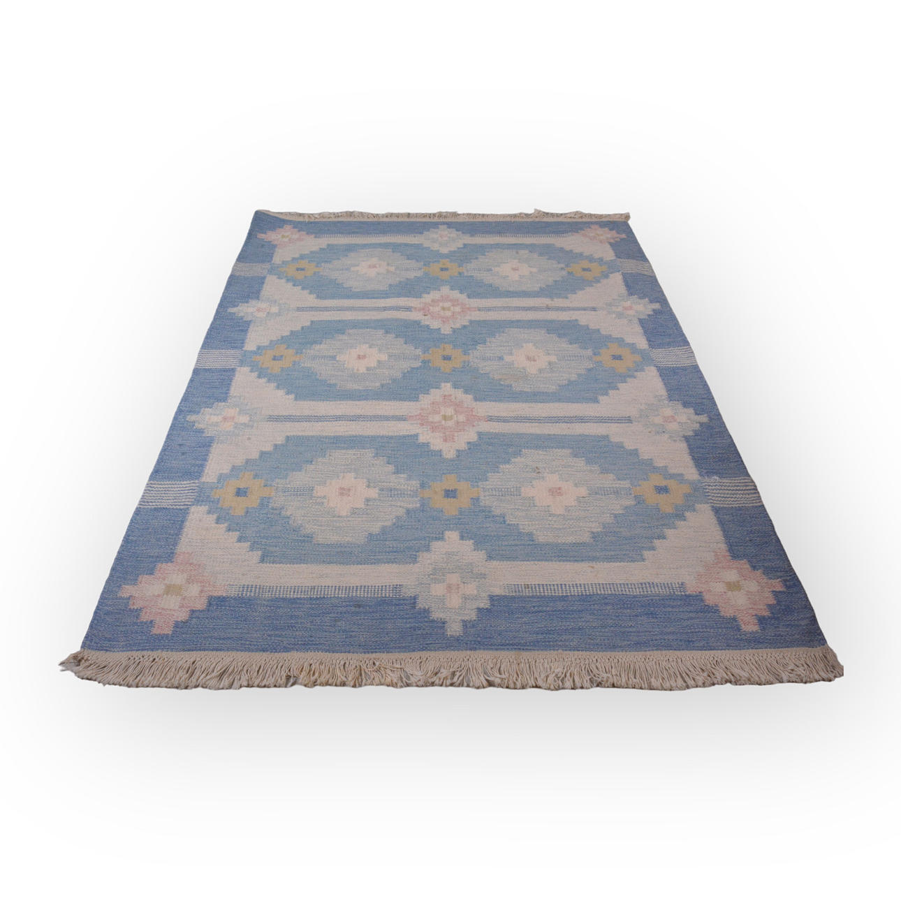 MATTA, rölakan, 170x240 cm.