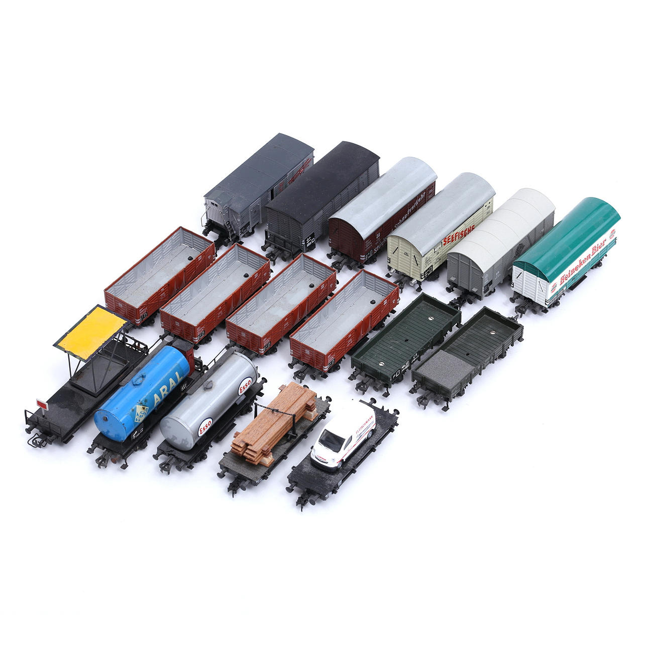 FLEISCHMANN H0, Ein Menge Waggons 17-tlg.