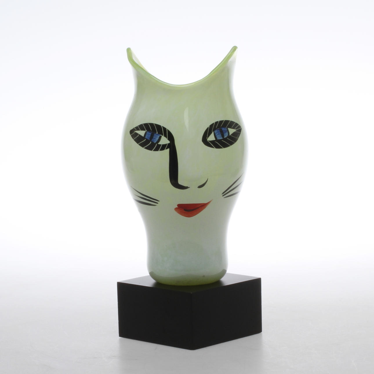 VAS, glas, Ulrica Hydman-Vallien, "Open Minds", Kosta Boda.