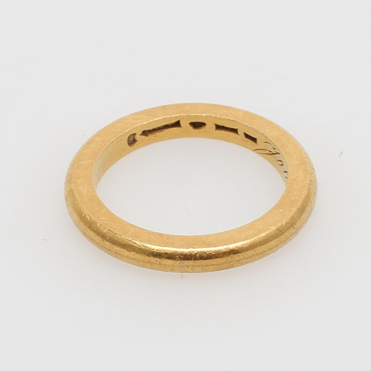 RING, 23 K guld, vikt 10 gram.