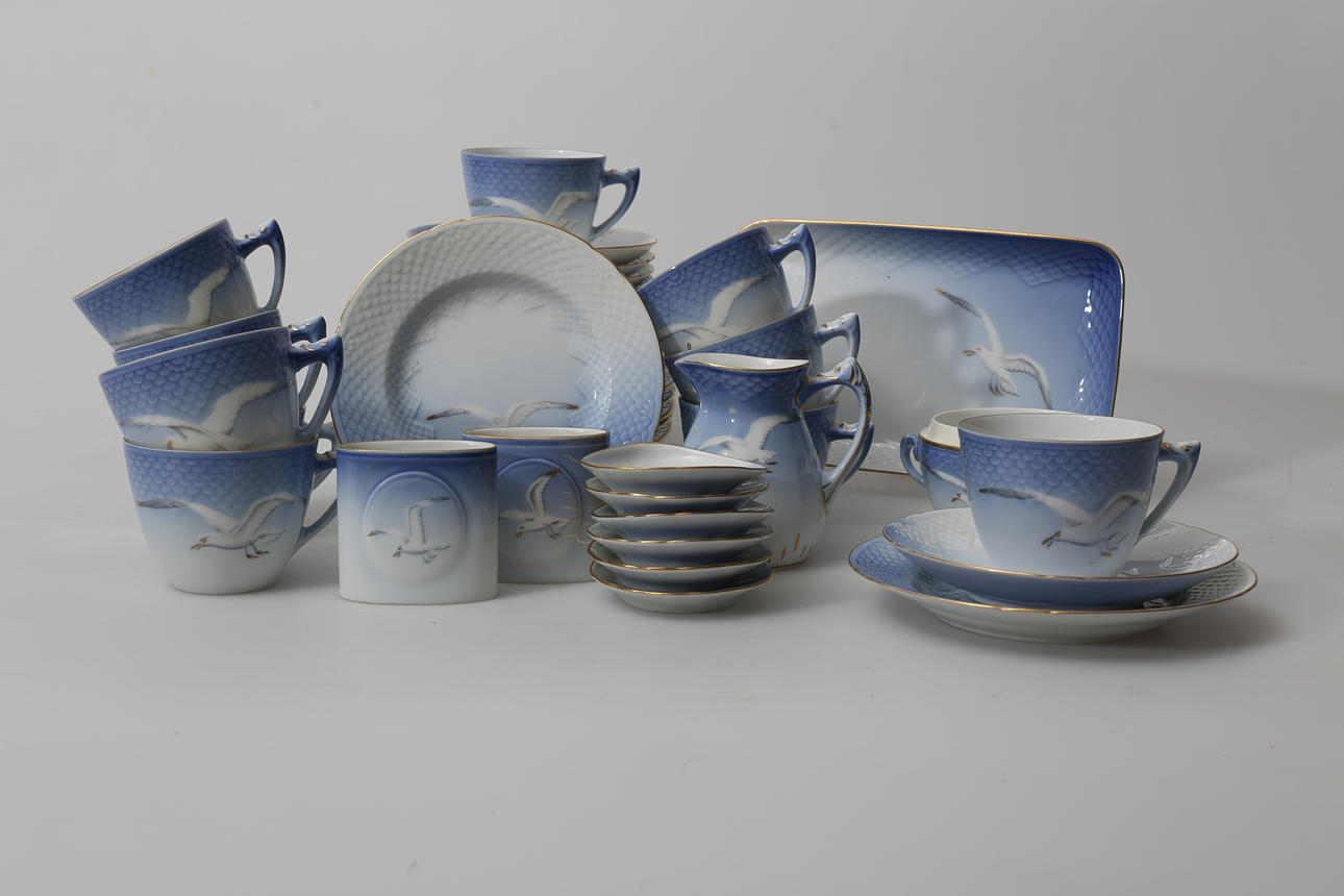 KAFFESERVIS, porslin, 40 delar, "Måsen", Bing & Gröndahl.