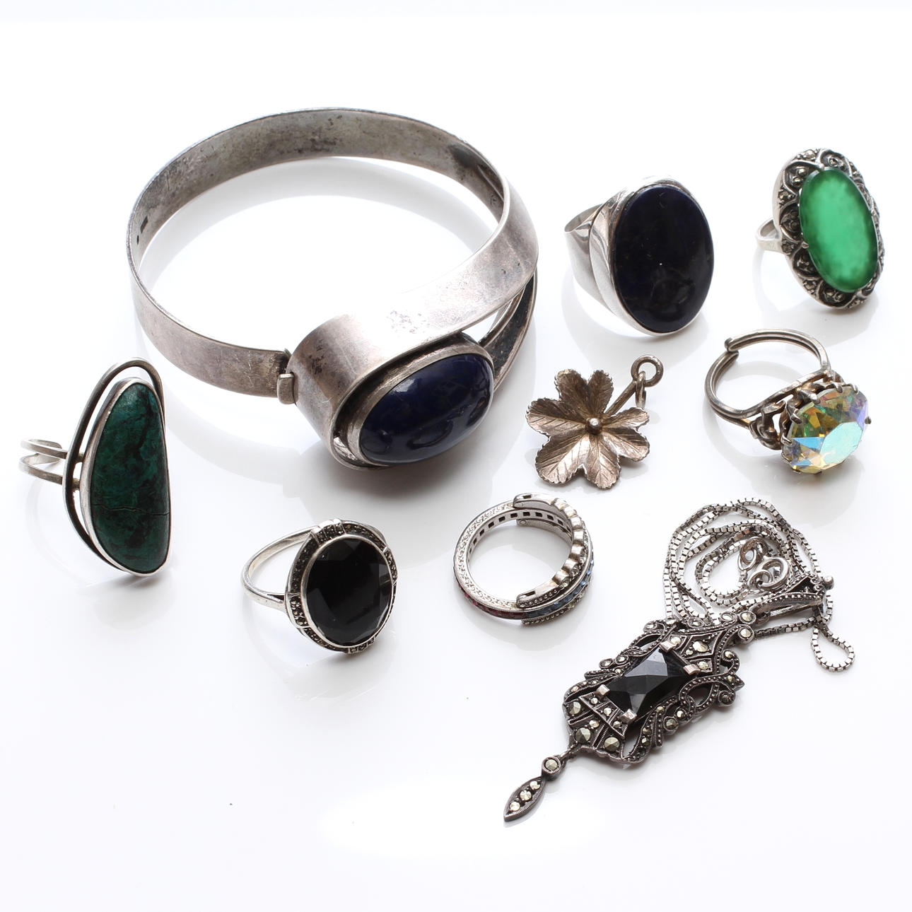 SMYCKEN, 9 delar, silver, bland annat Guld & Juveler Ab Stockholm.