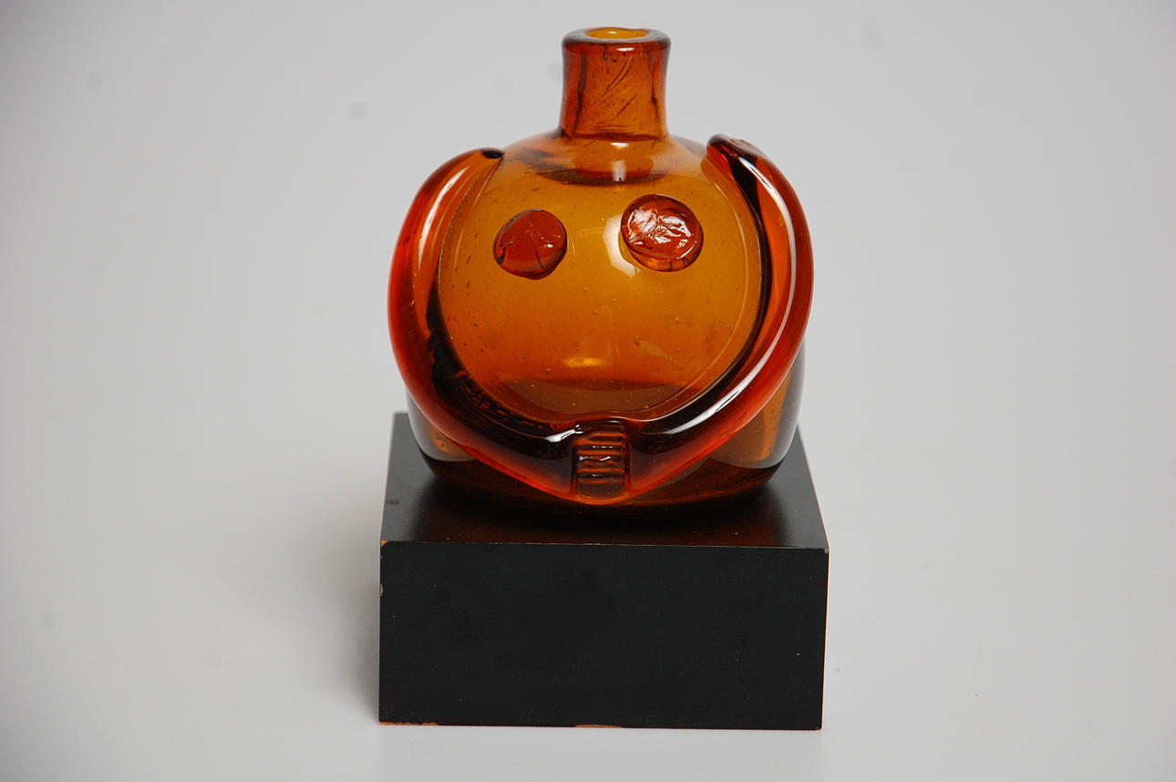 FLASKA, glas, Erik Höglund, signerad.