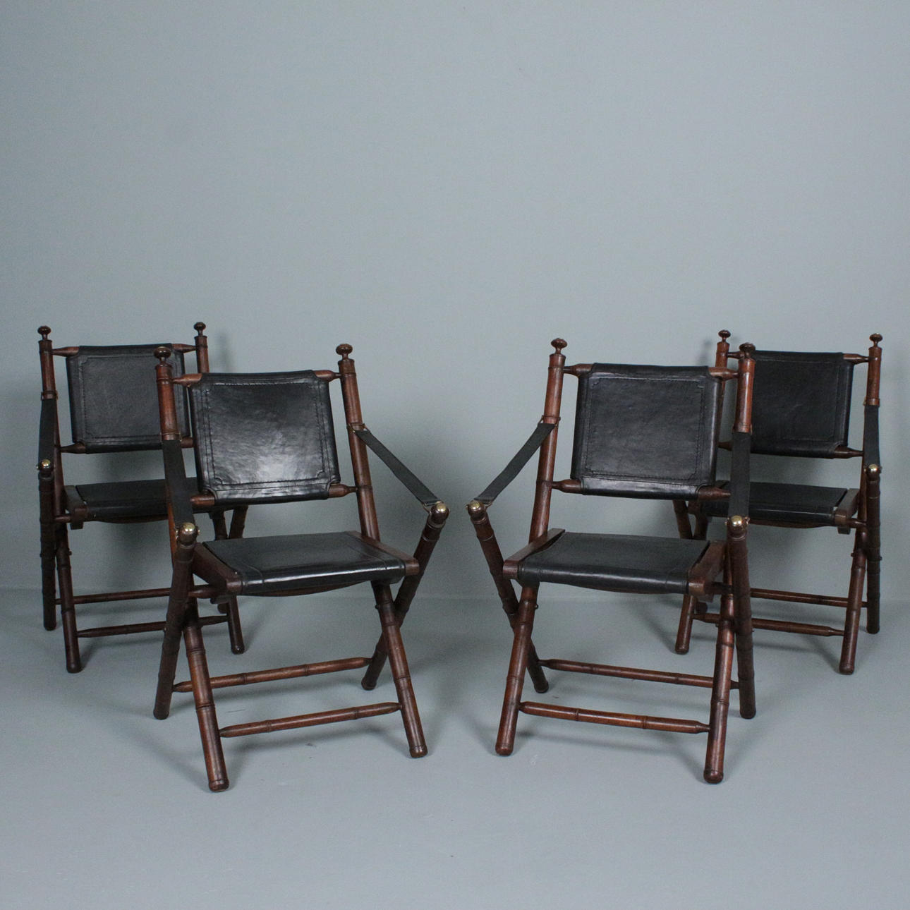 Set med 4 kaptenstolar/fällbara stolar, 1960-tal.