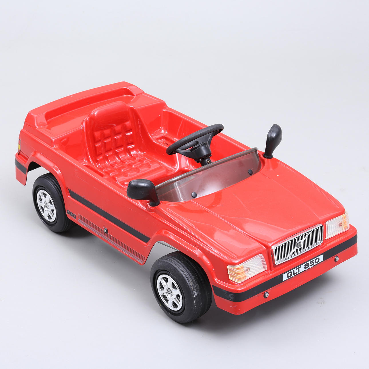 TRAMPBIL, Volvo 850, plastkaross.