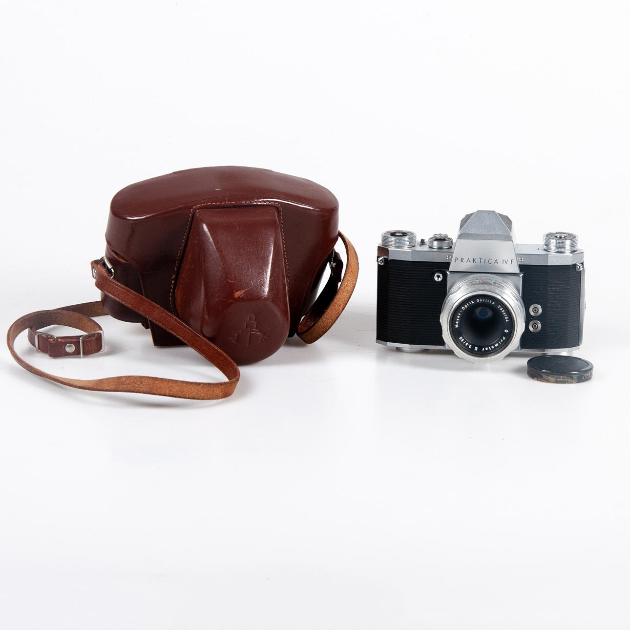 KAMERA. PRAKTIKA IV F.