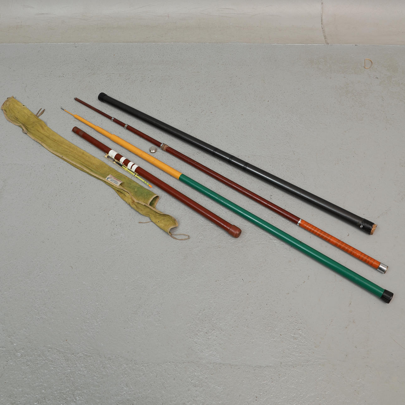 TELESKOPSPÖN, 4 st, bl.a. ABU.