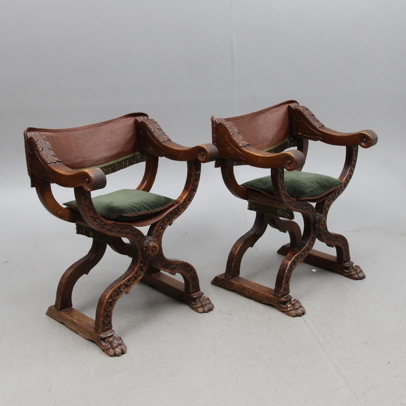 DANTESTOLAR, ett par, 1800-tal.