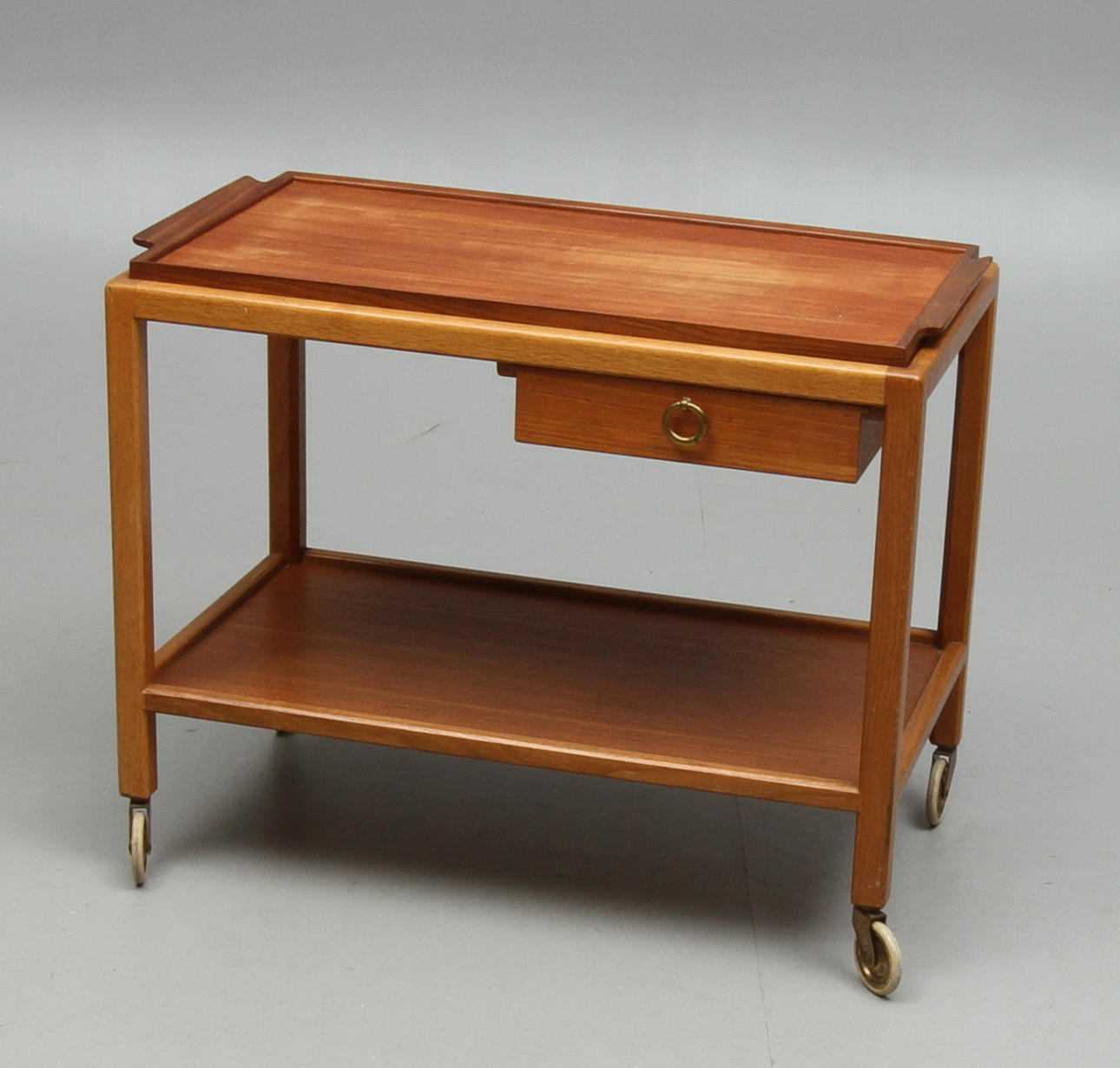 SERVERINGSVAGN, 1900-talets andra hälft.