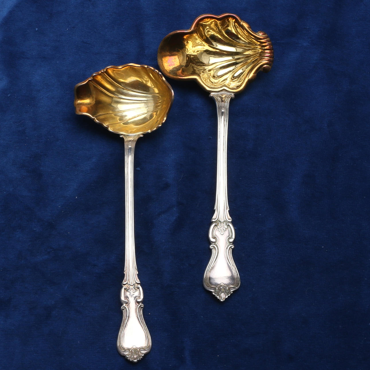 SÅSSKEDAR, 2 st, silver, vikt ca 84 gram, 1861 och 1873.