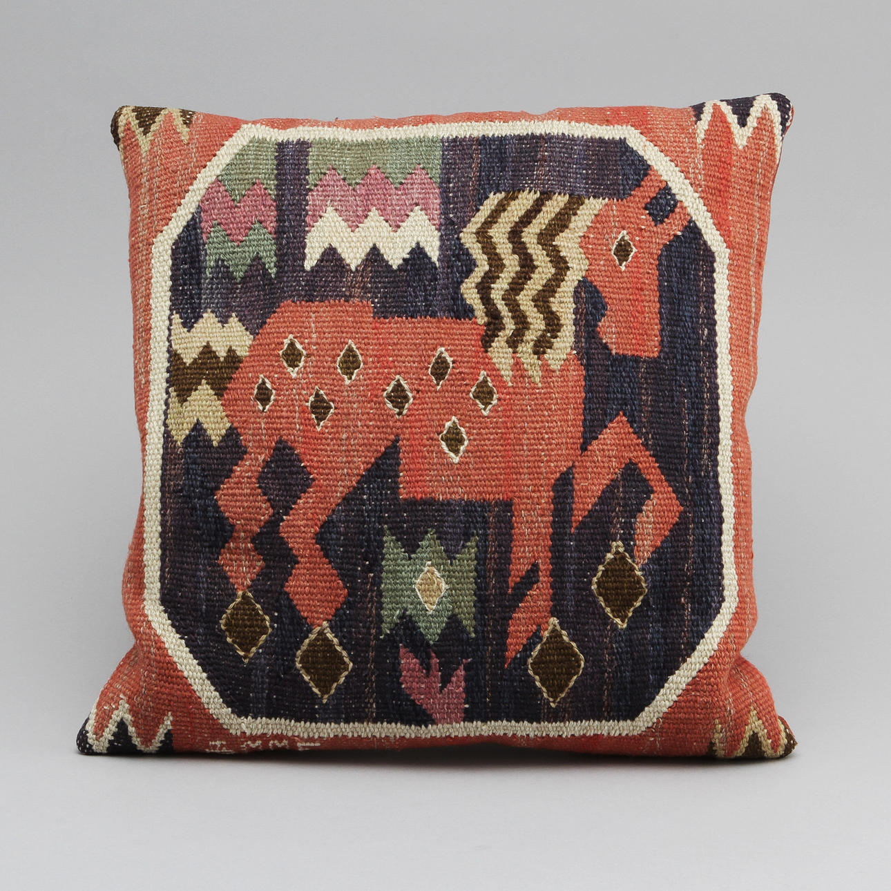 VÄVNAD, rölakan, "Röd häst, Hingsten", Märta Måås Fjetterström, sign AB MMF.