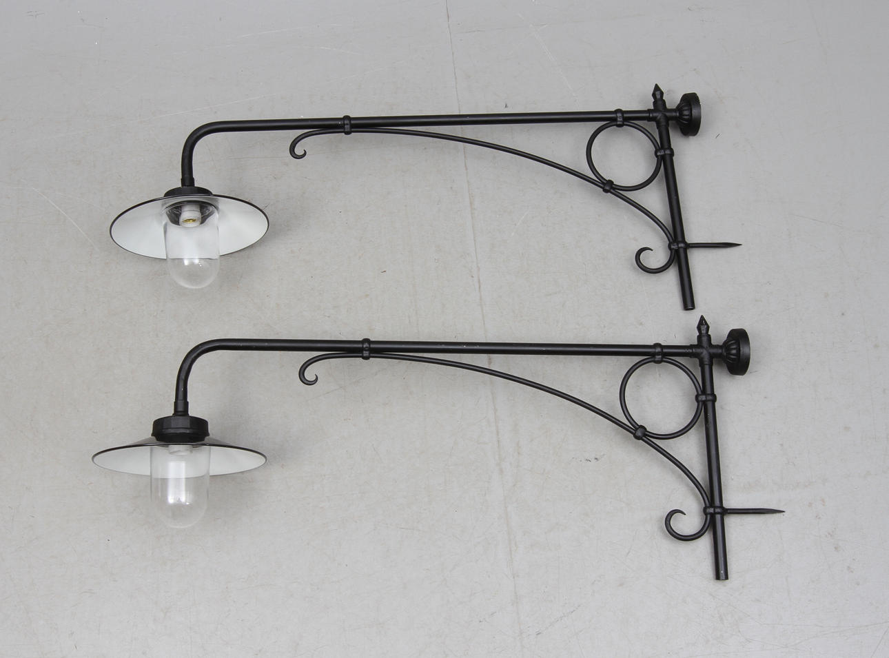 VÄGGARMATURER, 1 par, smide, 2000-tal.