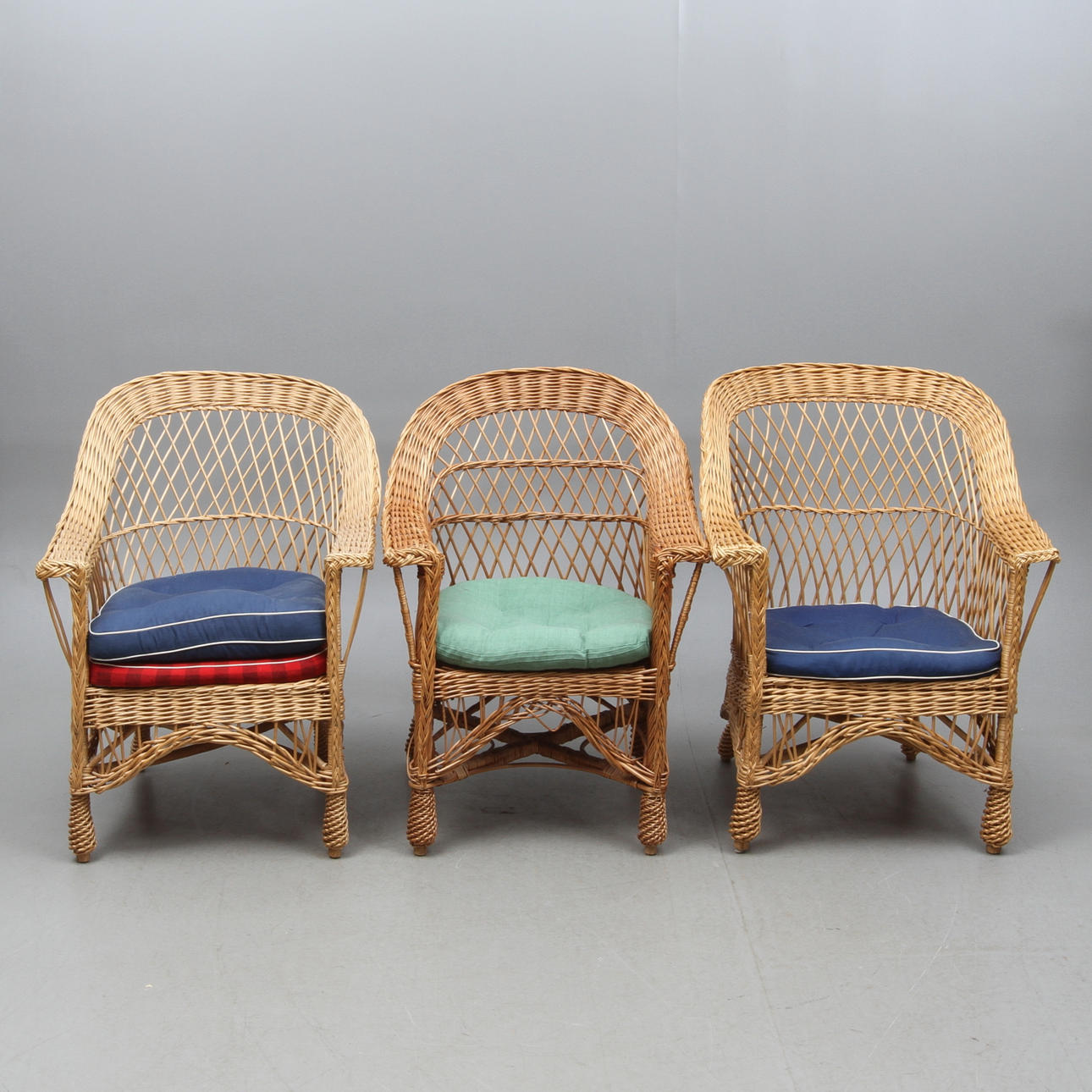 KORGSTOLAR, 2+1 st, 1900/2000-tal.