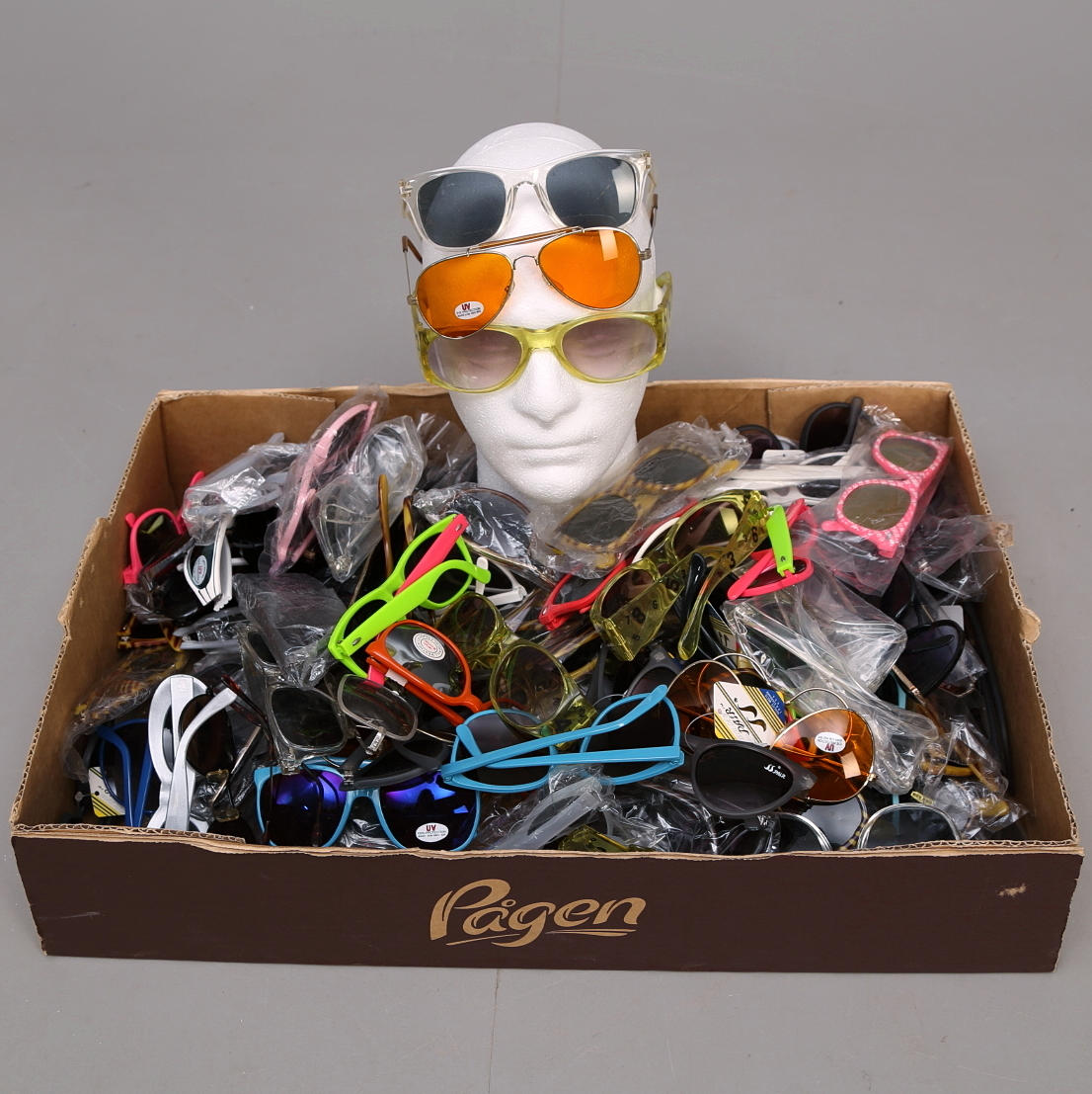 SOLGLASÖGON, ca 100 st, vuxenstorlekar.