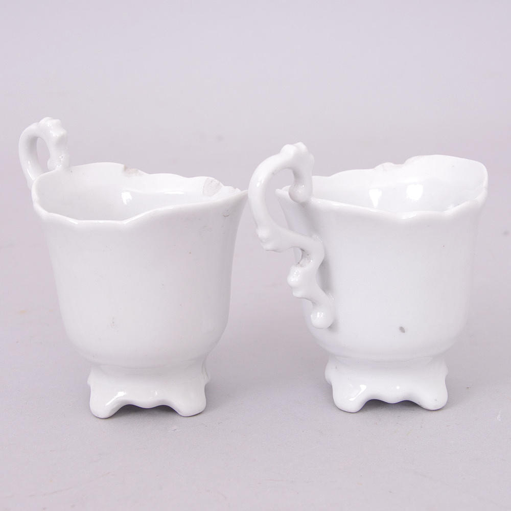 ALTARBÄGARE, 2 stycken, Kina, blanche de chine, 1700-tal.