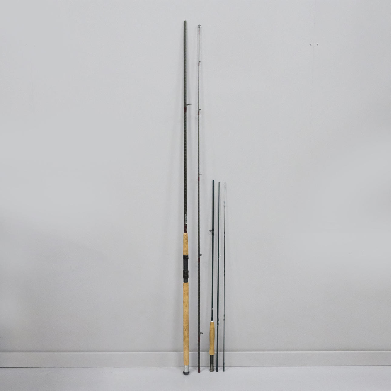 TWO FISHING RODS. Collectables - Fishing equipment - Auctionet