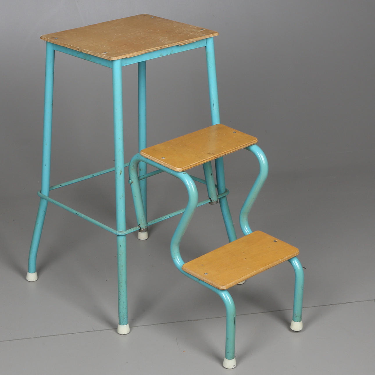 TRAPPSTEGE, trä samt metall, 1900-talets mitt.