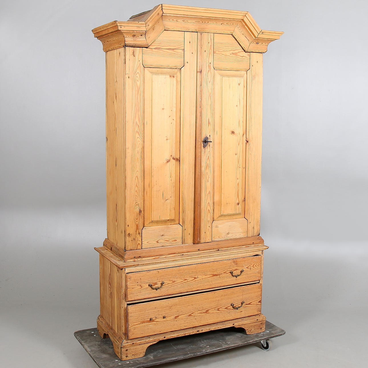 SKÅP, allmoge. 1800-tal.