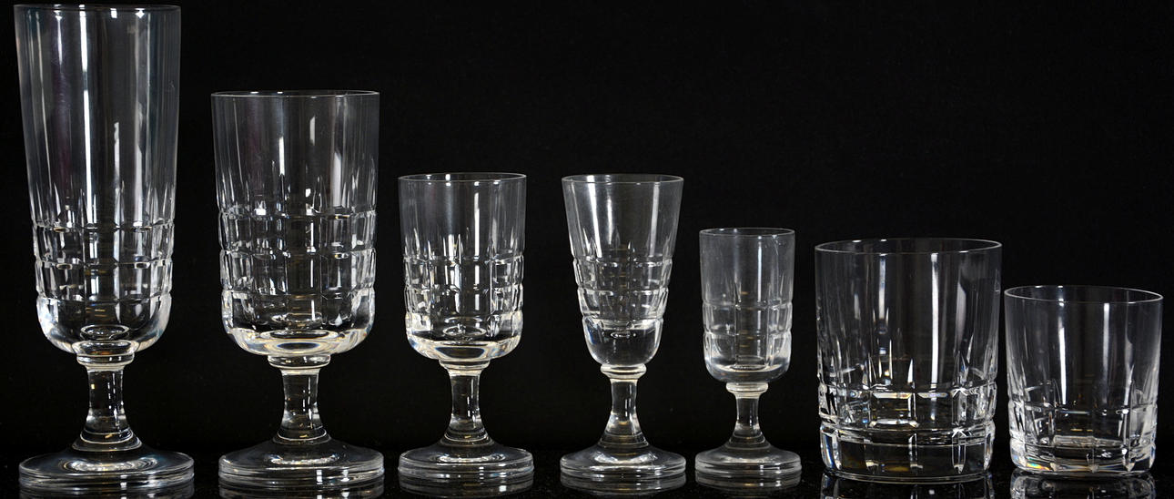 GLASSERVIS 98 delar, glas, "City", Vicke Lindstrand, Kosta, 1960-80.