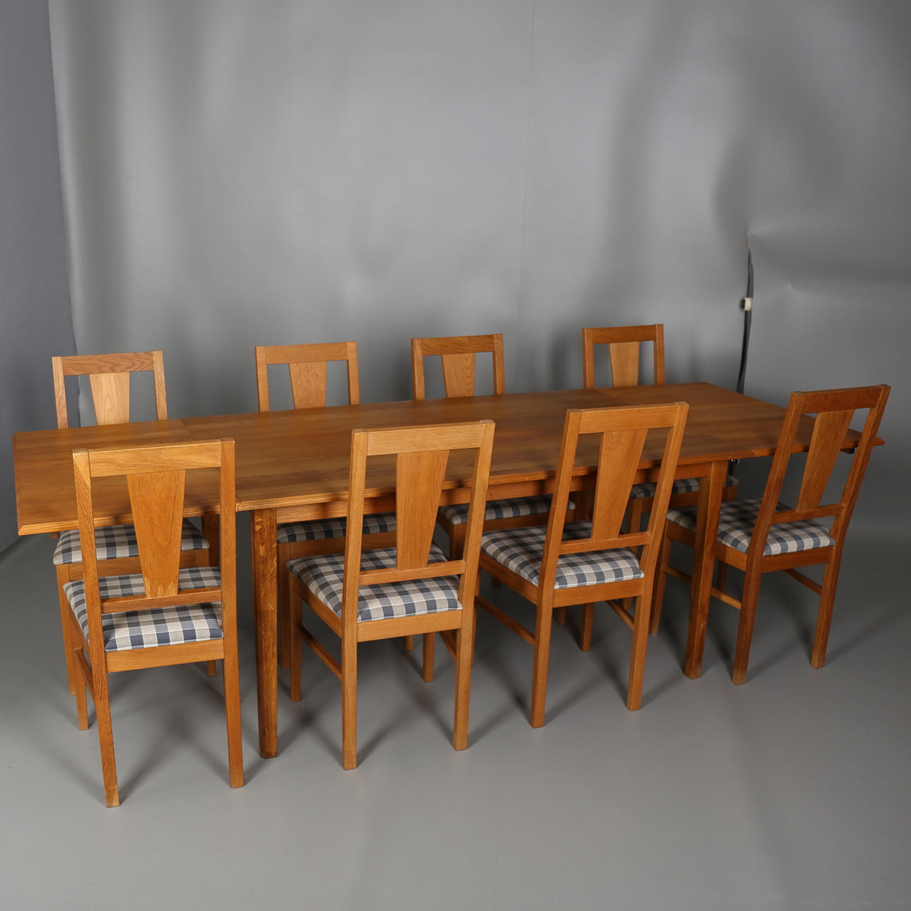 MATSSALSMÖBLEMANG, 11 delar, ek, modern tillverkning.