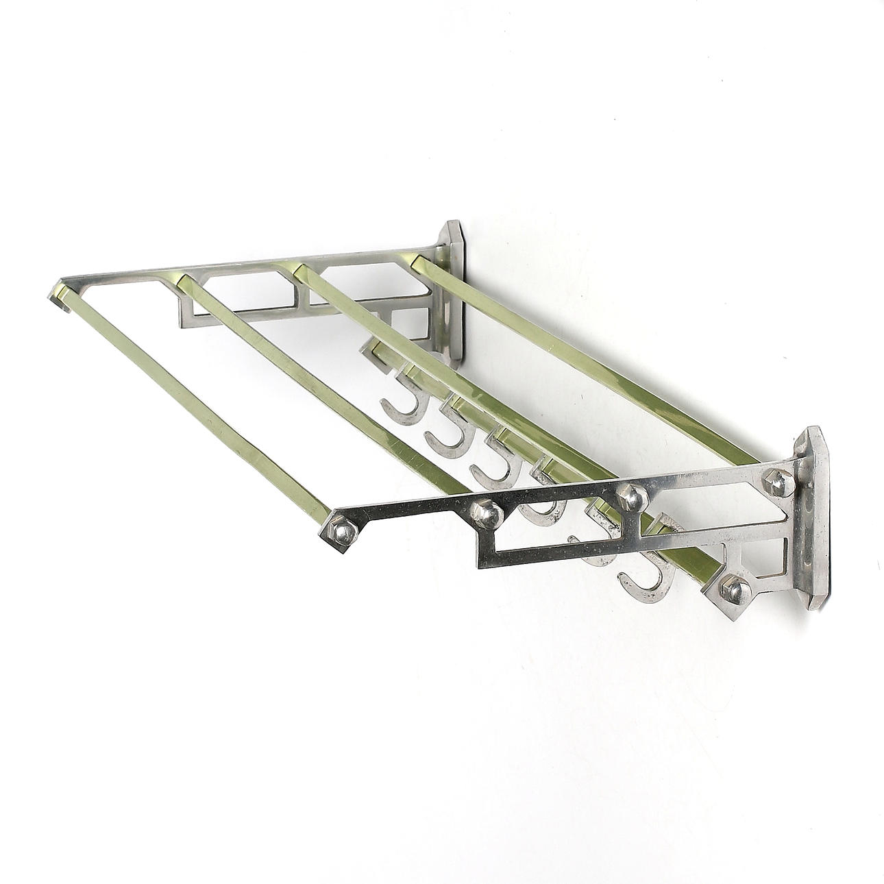 KLÄDHÄNGARE, 1900-talets mitt.