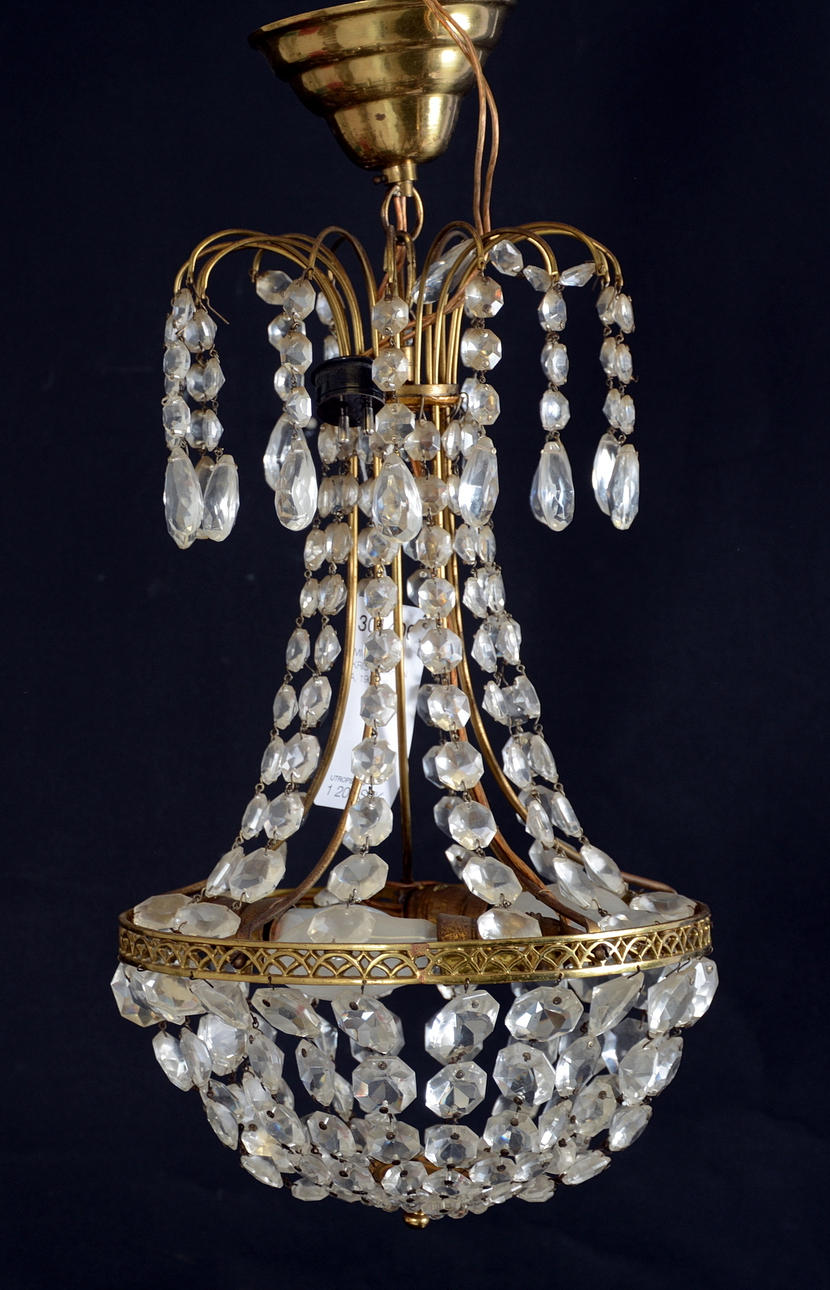 PIENI KRISTALLIKRUUNU, 1900-luku.