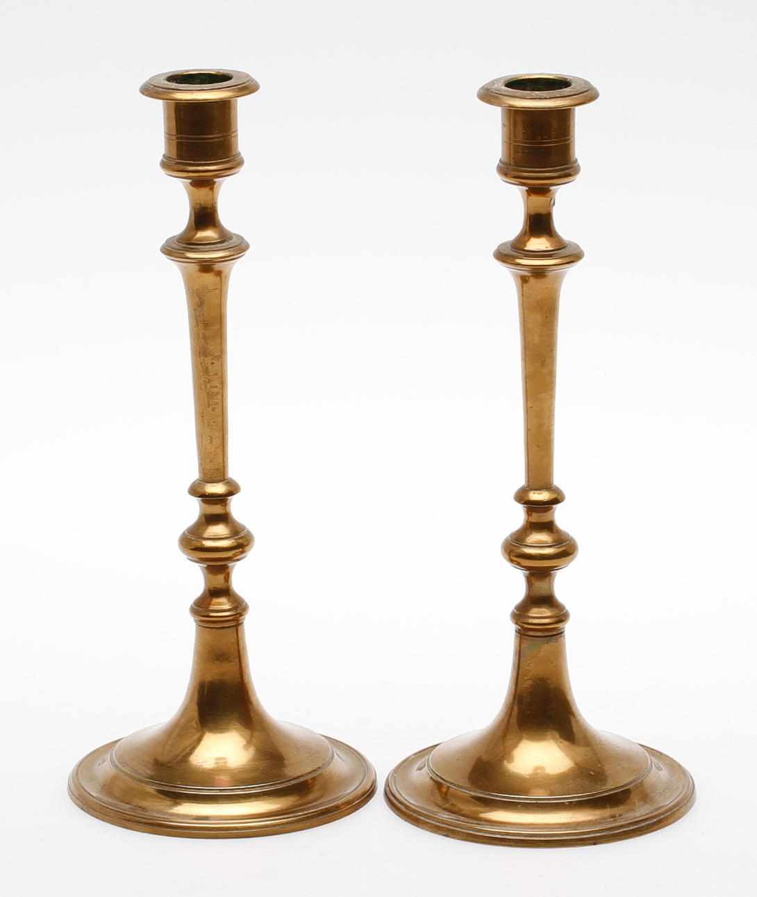 LJUSSTAKAR, ett par, mässing, Skultuna No 12.