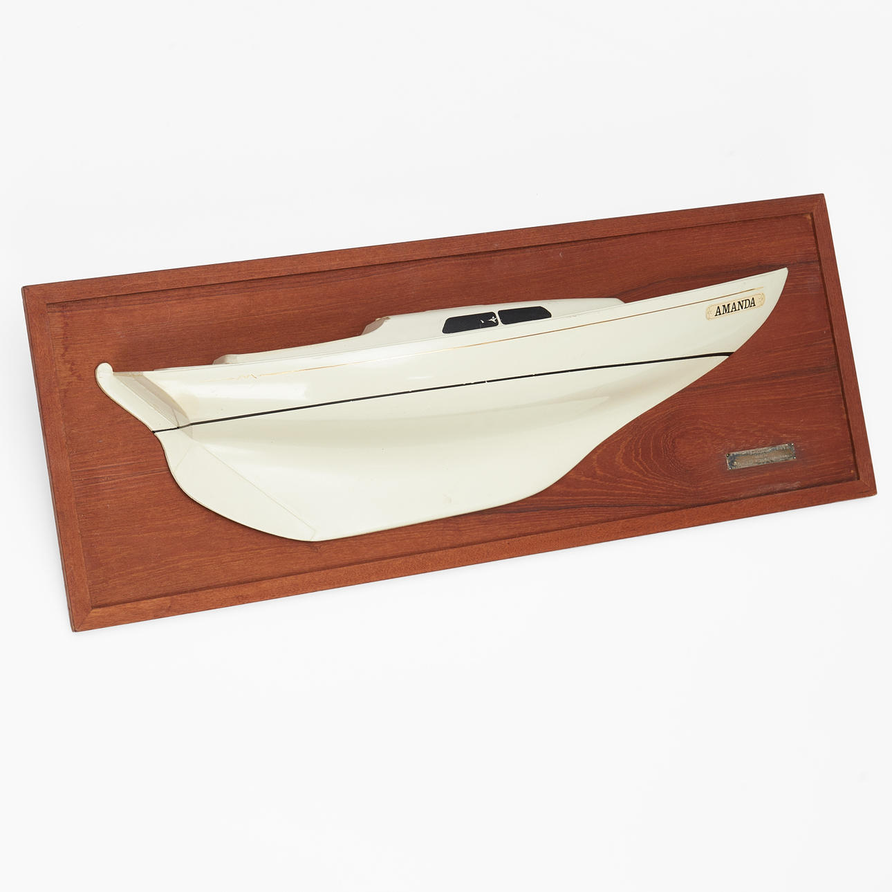 HALVMODELL, "AMANDA".