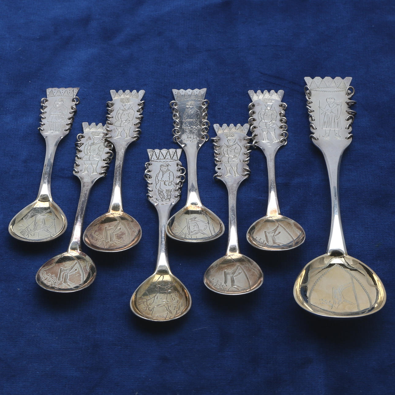 KAFFESKEDAR, 8 st, Sameskedar, silver, totalvikt ca 107 gram.