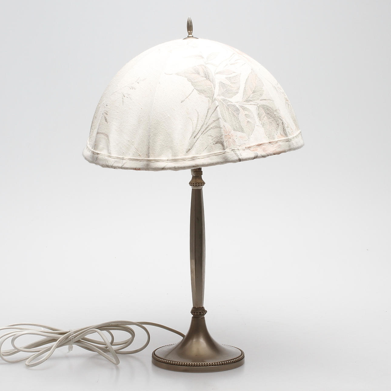 BORDSLAMPA, Swedish grace, 1900-talets första hälft.