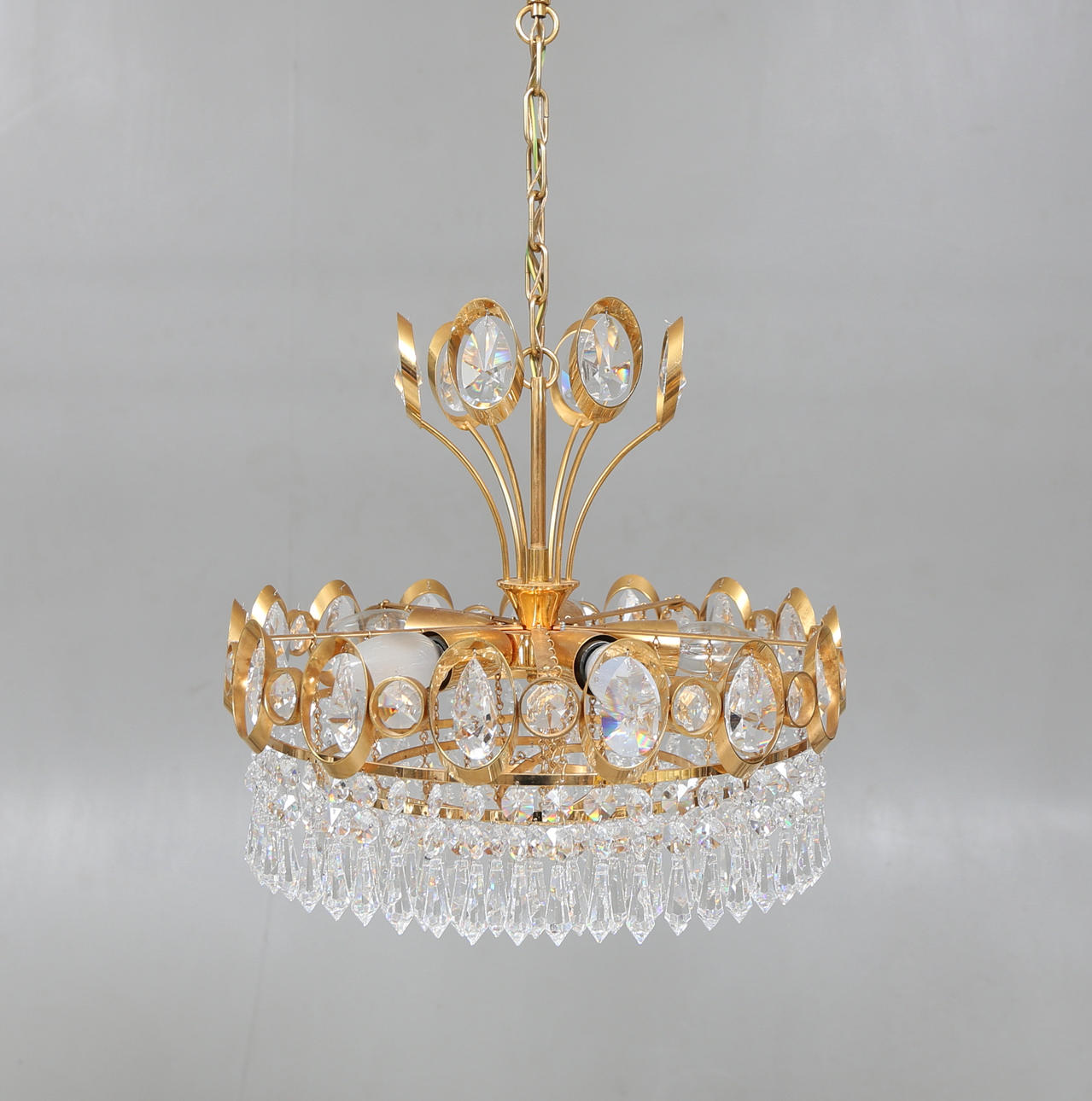 TAKLAMPA, höjd ca. 33 cm.