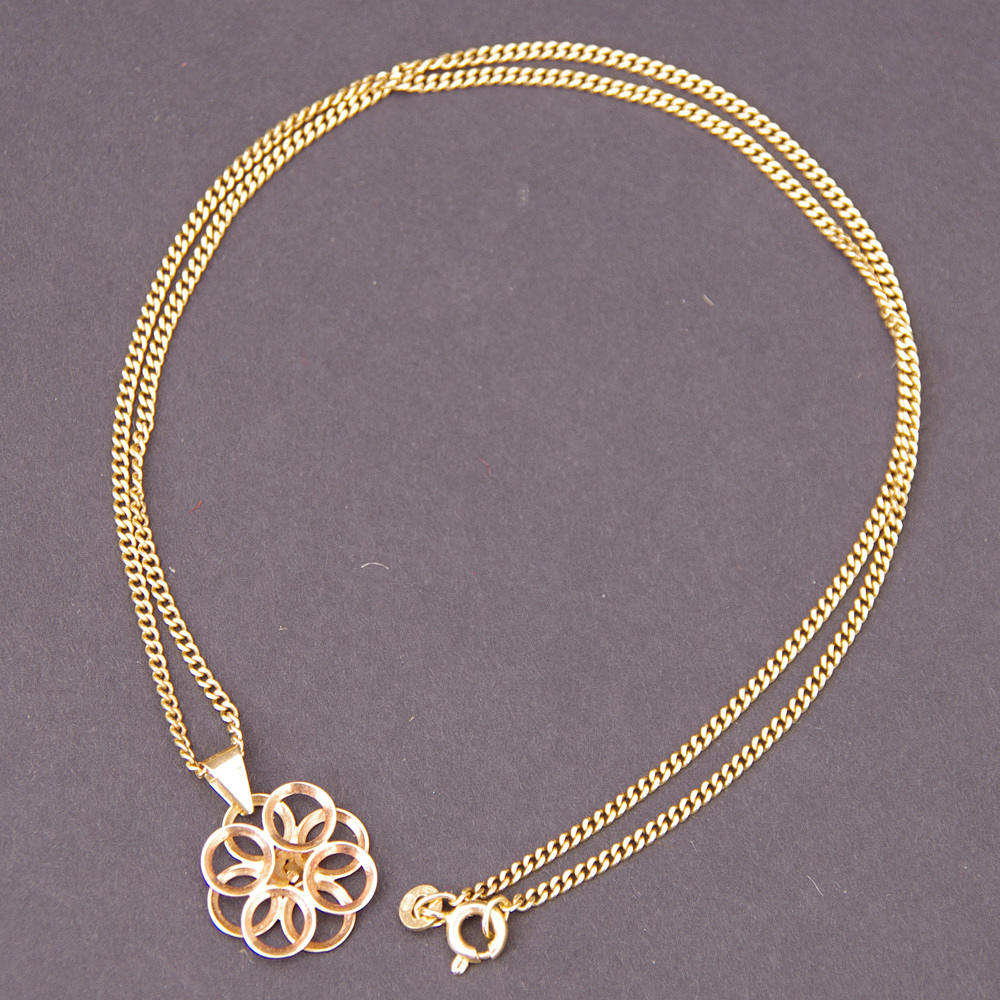 HALSBAND MED HÄNGE, 18K guld.