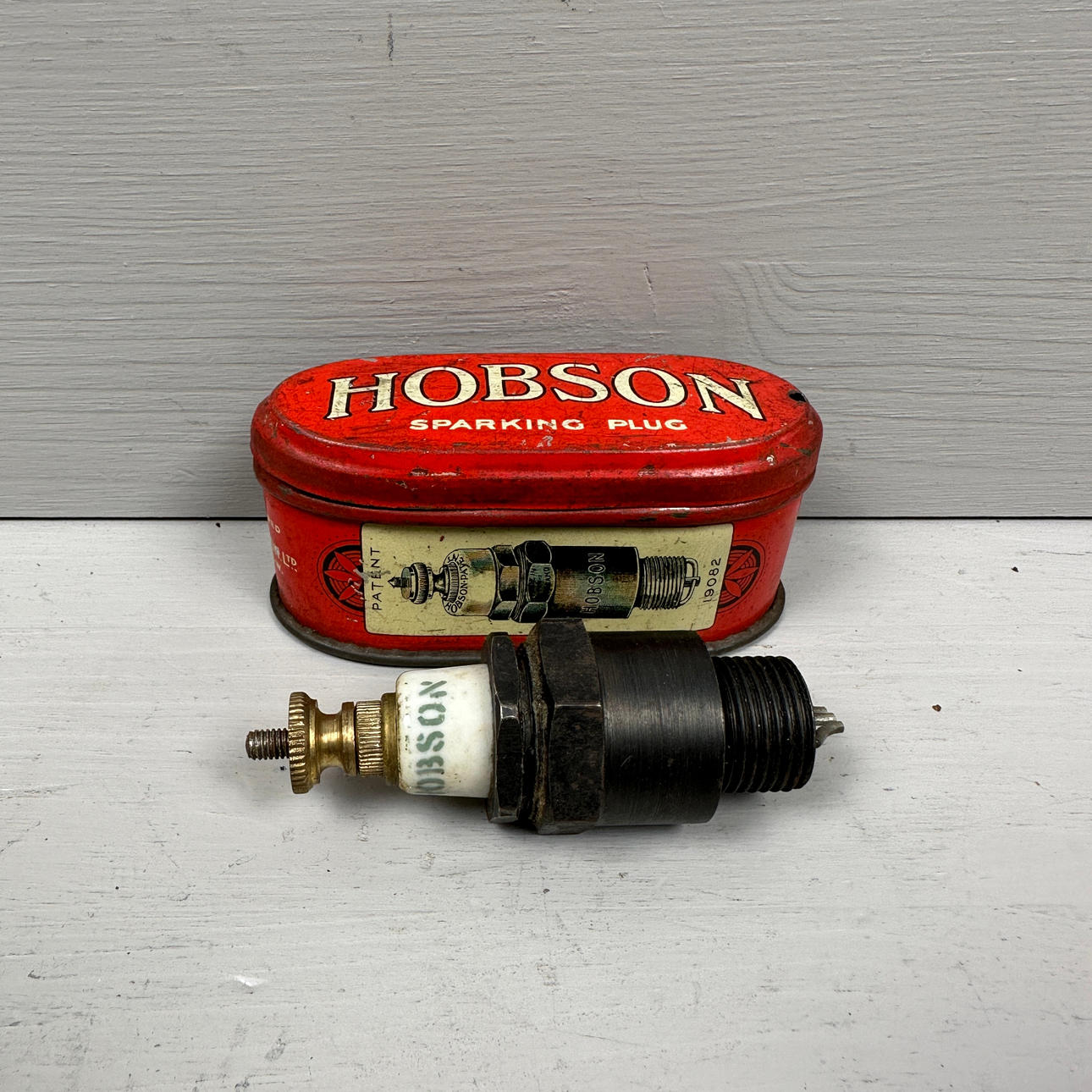 HOBSON, spark plug, 1st, England.