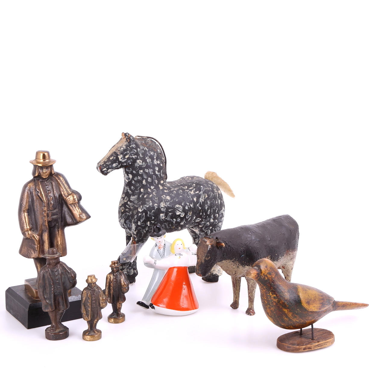 FIGURINER, 8 st, trä, brons, porslin, 1800-/1900-tal.