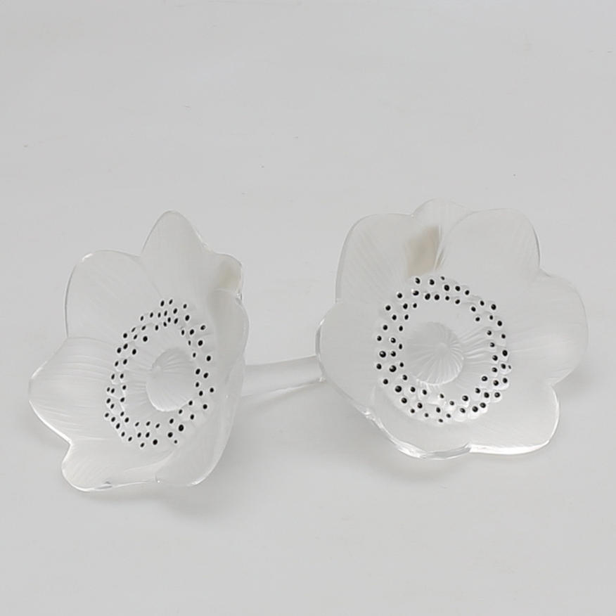 FIGURINER i glas, ett par, anemoner, Lalique, Frankrike, 1900-tal.