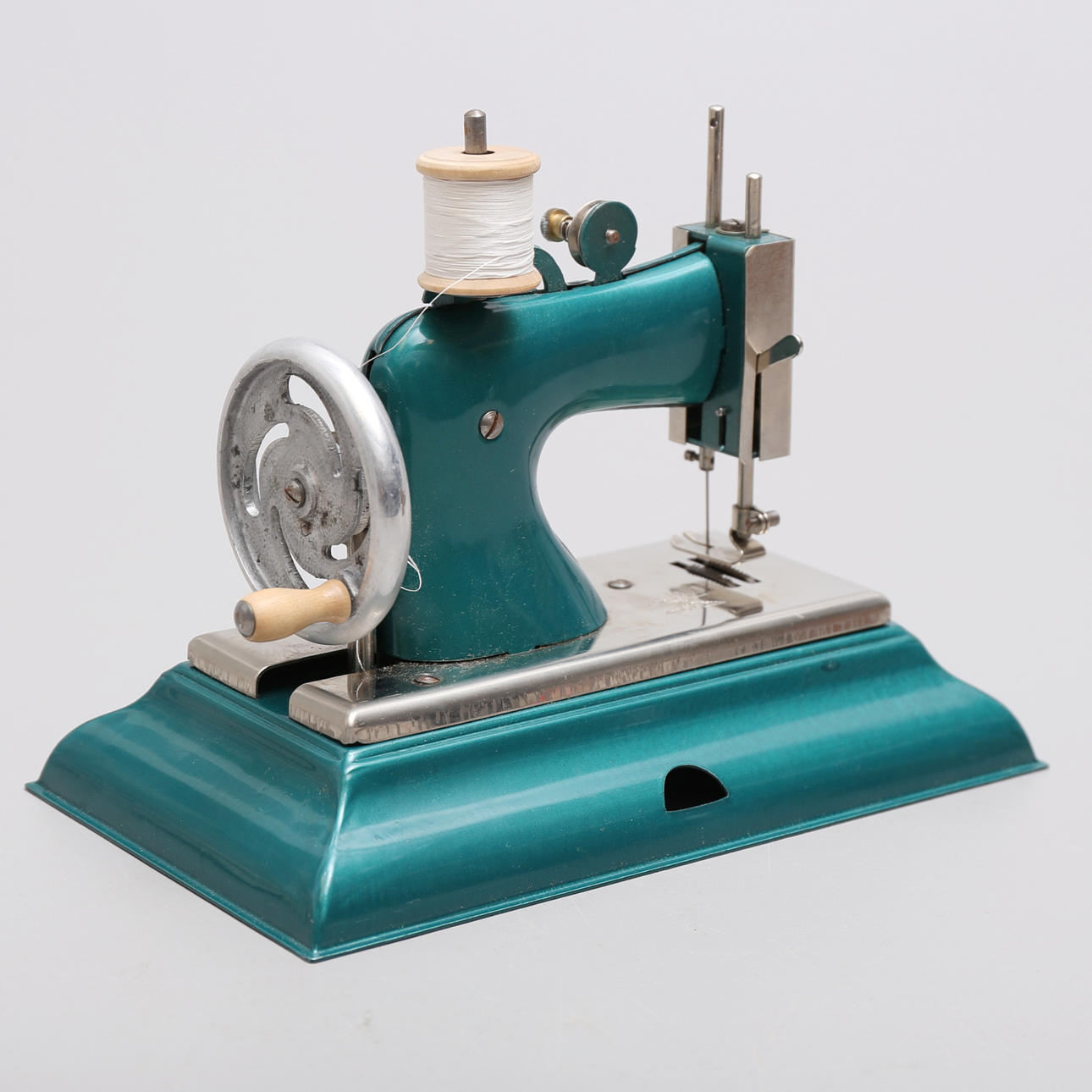 Children's SEWING MACHINE, Casige, Germany, mid 20th century. Toys