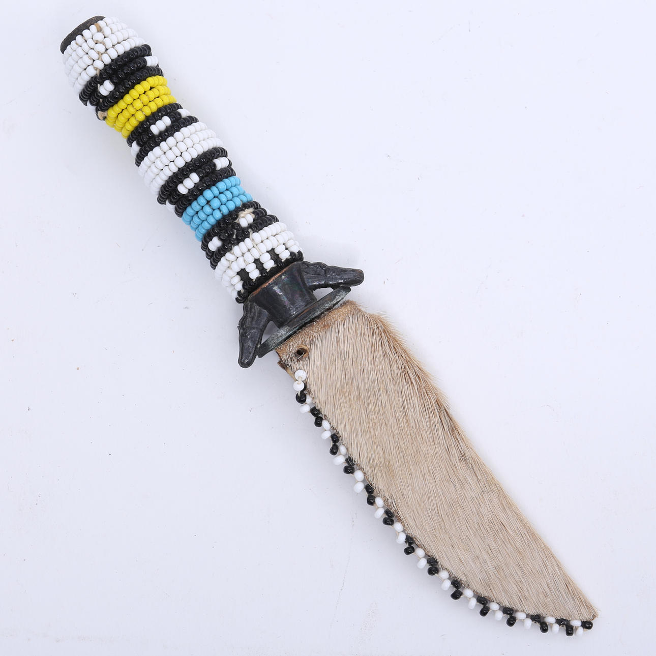 MESSER, verziert mit Perlen, Afrika.