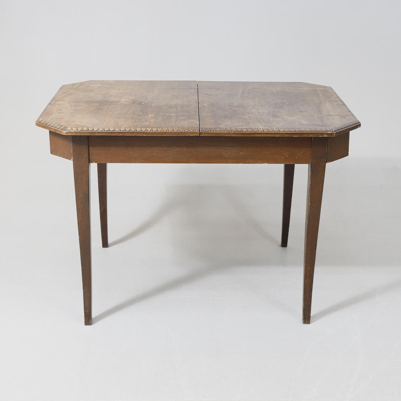 TISCH, Eiche, sechseckig, 1930er Jahre.