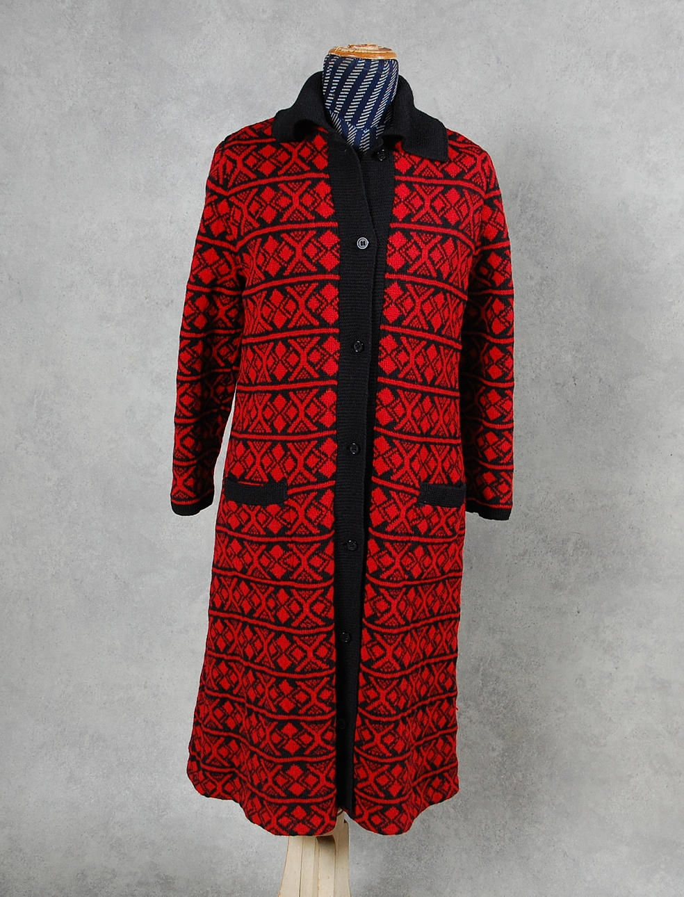 KAPPA, handstickad, Halländsk hemslöjd Binge.