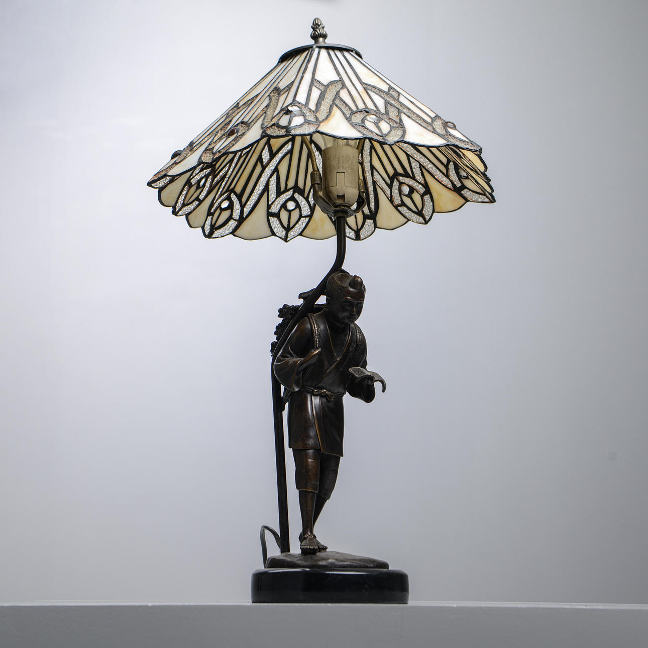TABLE LAMP, Chinese style, Wescal, 1900/2000s.
