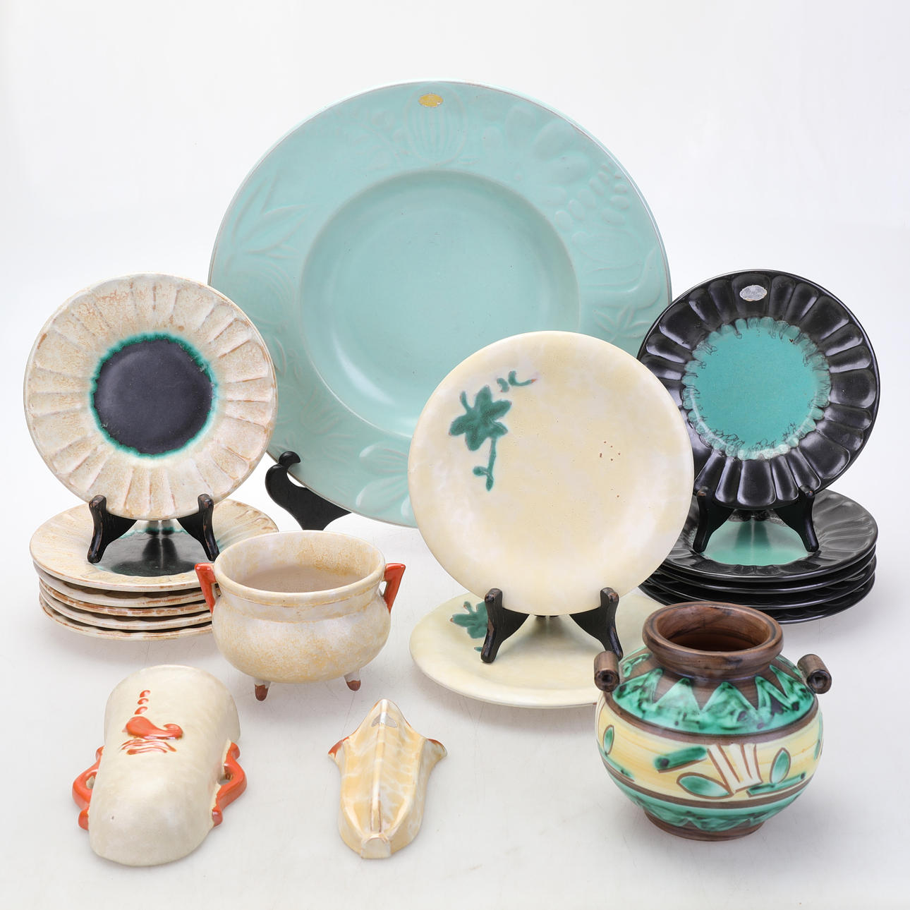 KERAMIK, samling om 18 delar, Upsala-Ekeby, Ekeby, Sverige.