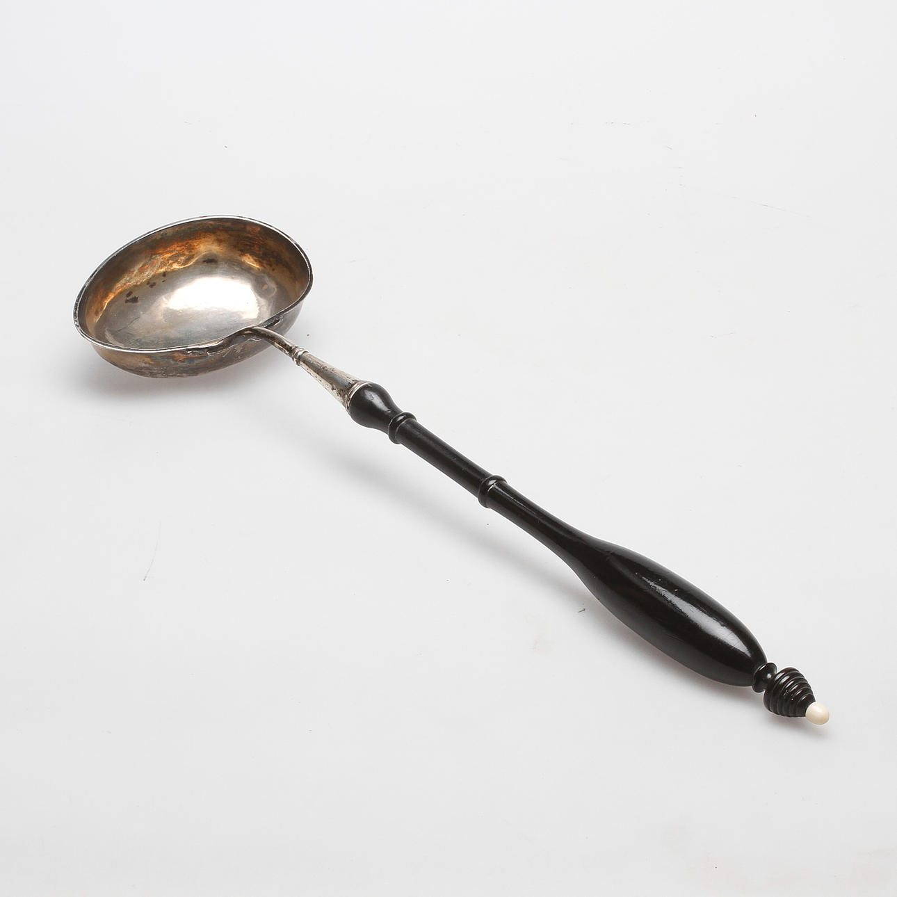 SOPPSLEV, silver och trä, tidigt 1800-tal.